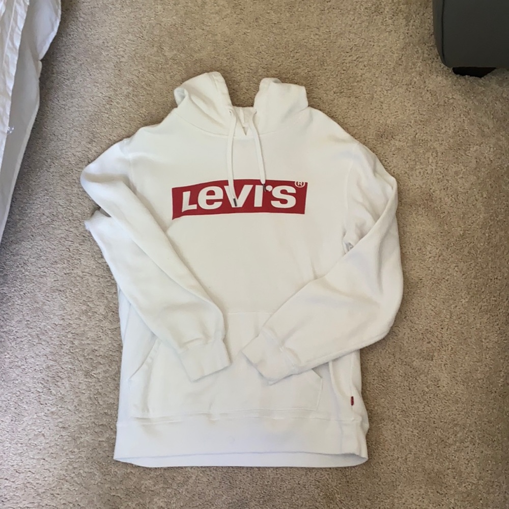 Levi’s sweatshirt